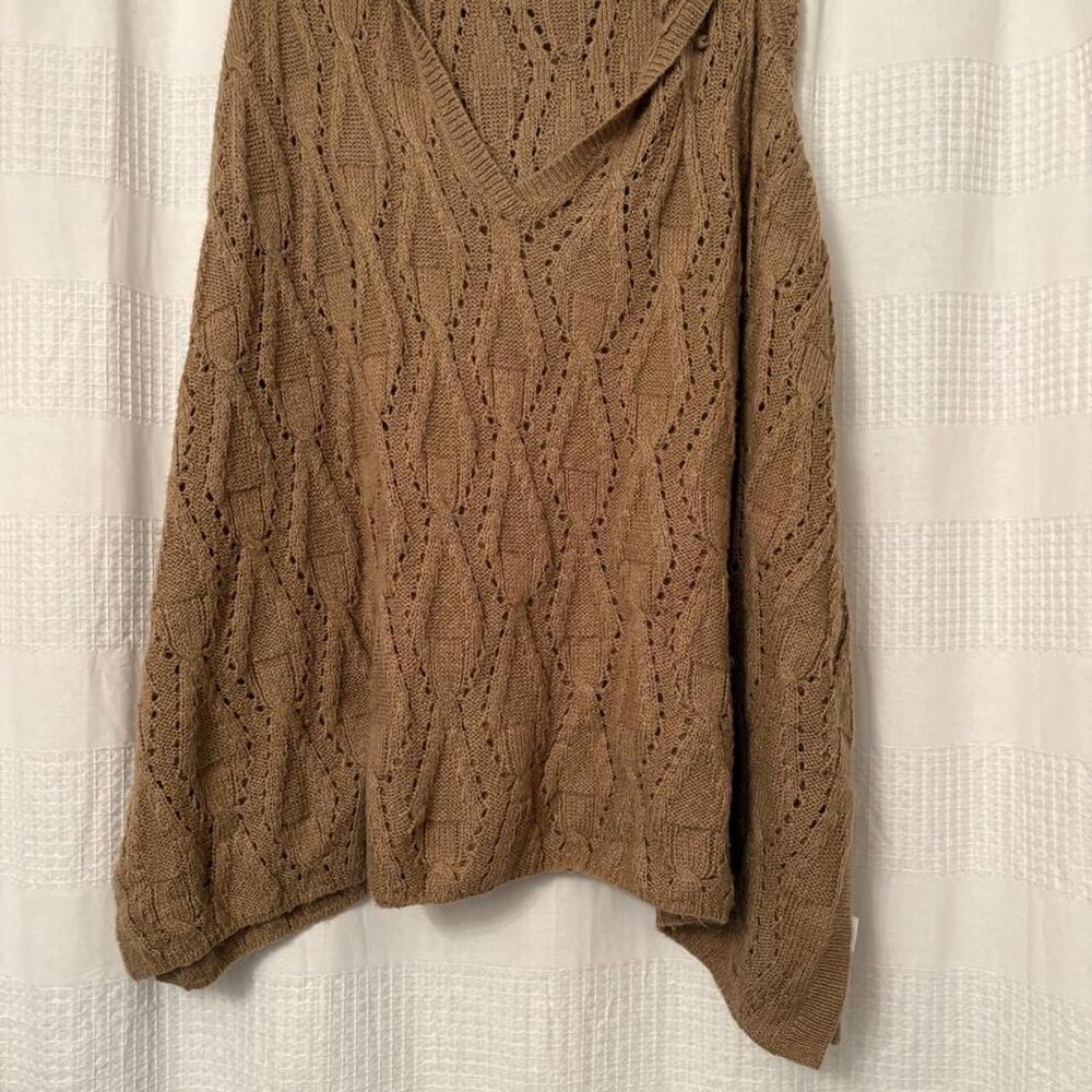 Ana Sz S/M Tan cable knit sweater poncho with hood Jumper